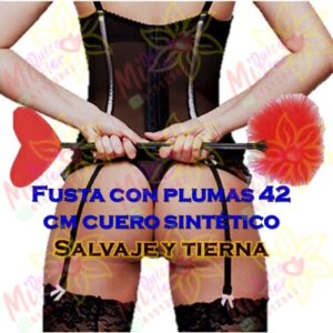 Fusta con plumas
